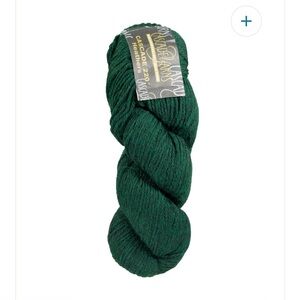 NWT Cascade 220 Heather, 100% Peruvian Highland Wool ( 1 skein) Dark Green Wool
